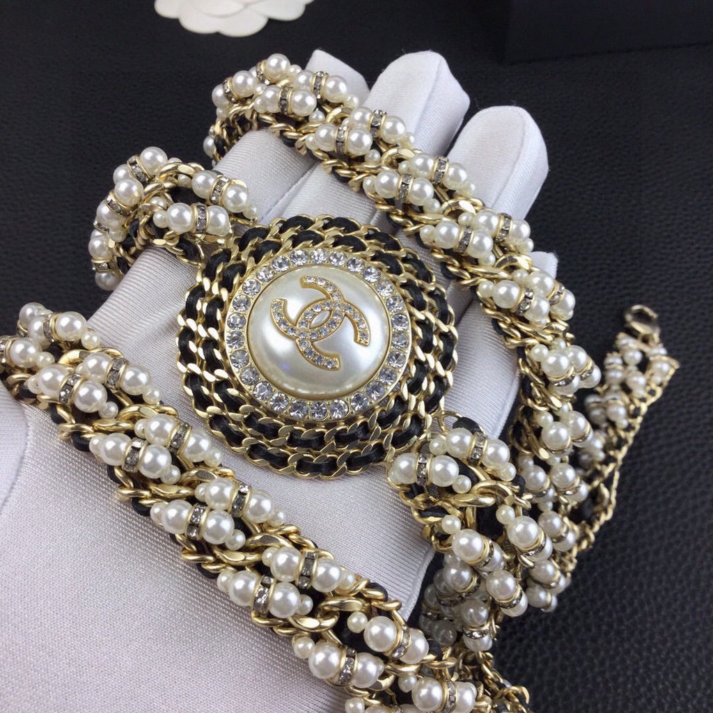 CHANEL 25S CHAIN BELT WITH PEARL 608641