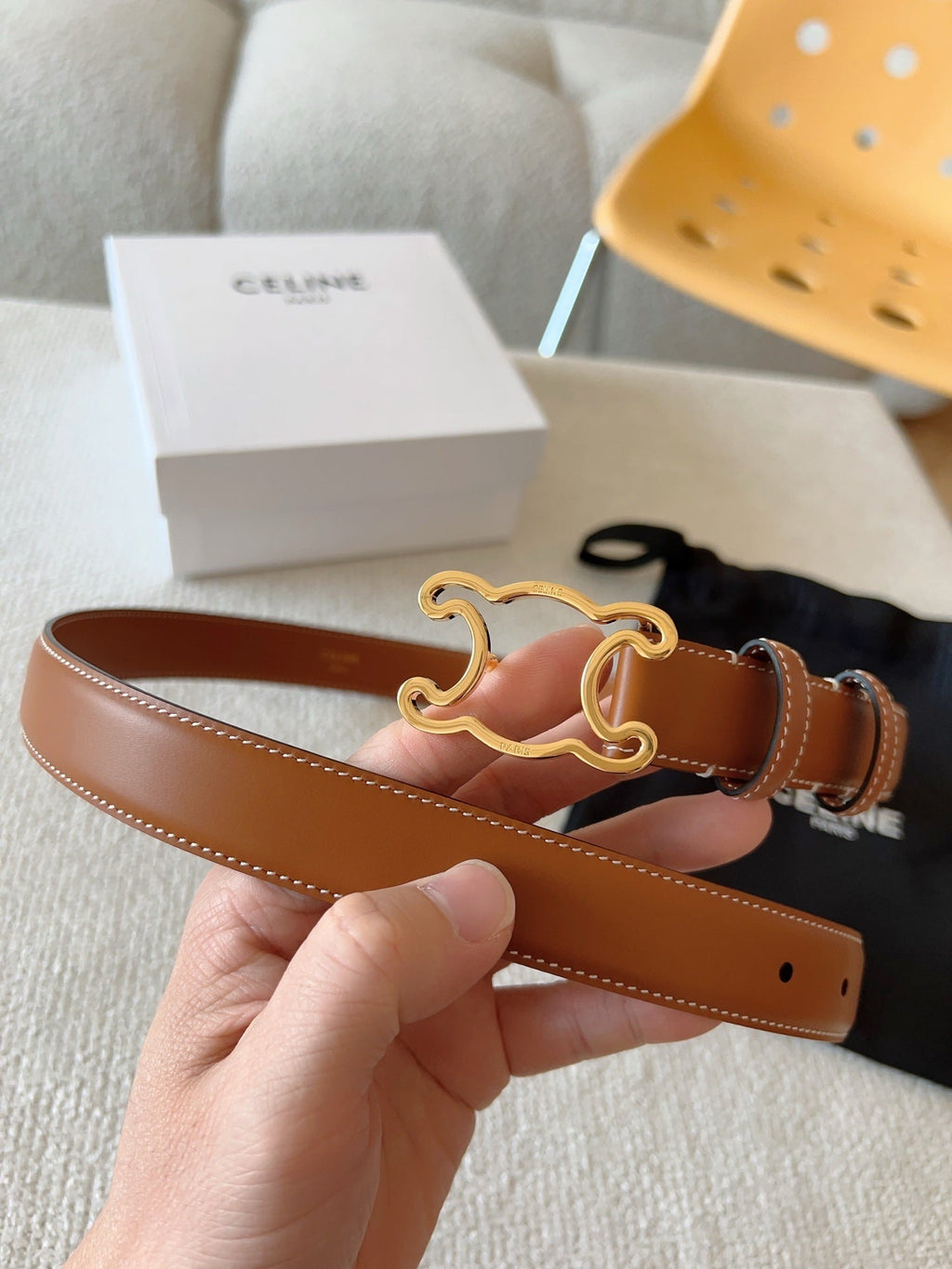 CELINE 25S TRIOMPHE BELT 25MM IN CARAMEL CALFSKIN GOLD HARDWARE 585789