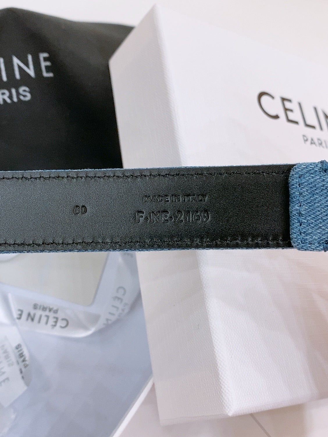 CELINE 25S BELT TRIOMPHE TAURILLON 25MM IN BLACK CALFSKIN AND DENIM 558344